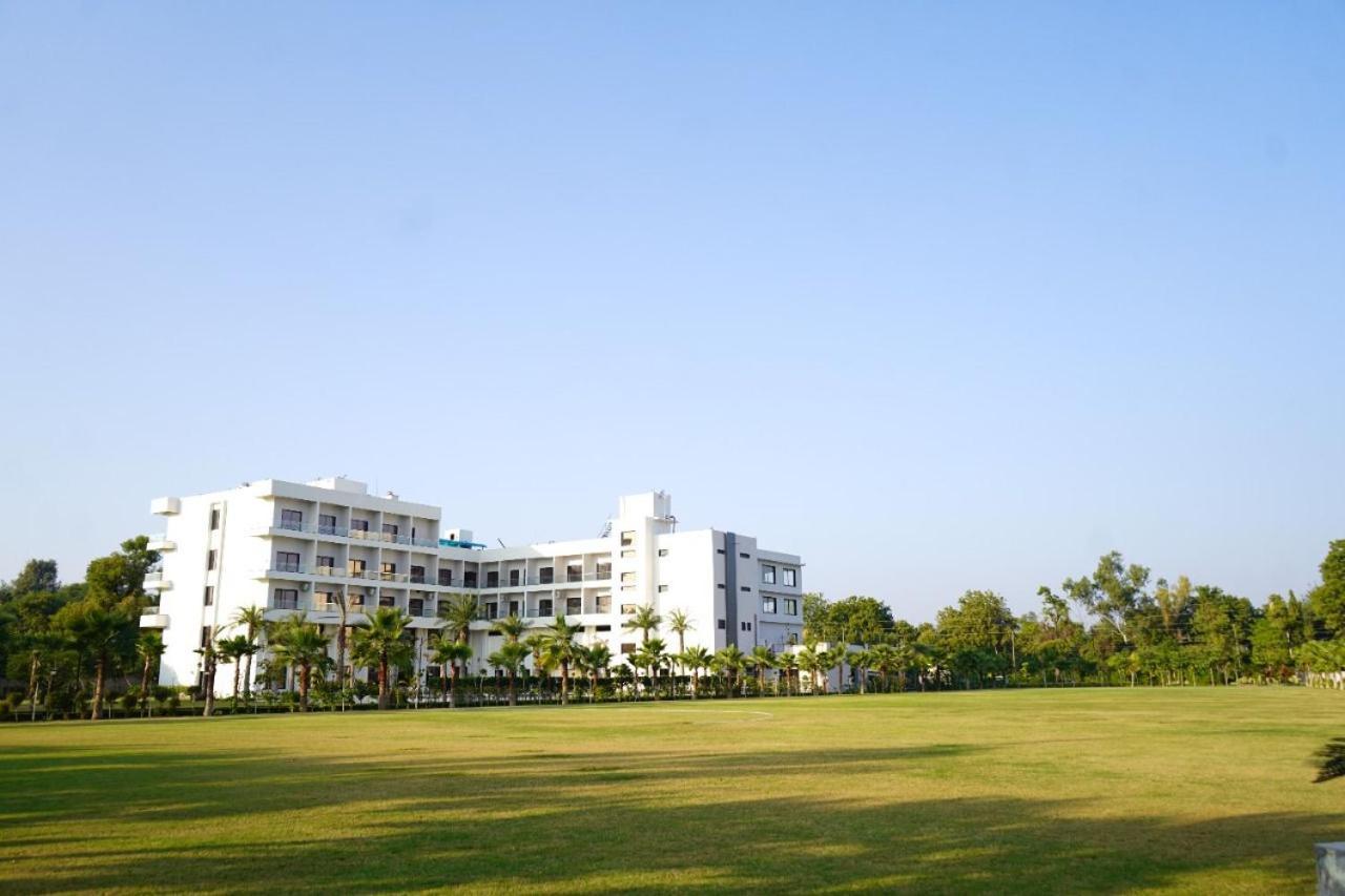 Pride Resort & Convention Center Ranakpur Near Ranakpur Dam Sadri Экстерьер фото